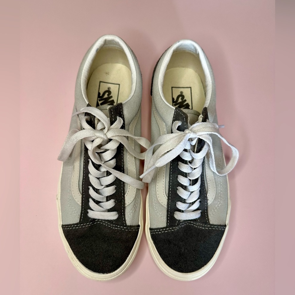 Vans grey sneakers. Size 8.5. Very good condition!